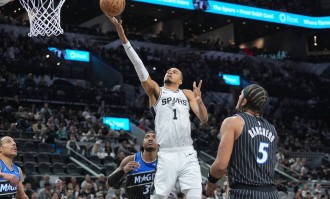 文班亚马25分班凯罗19+10 马刺胜魔术