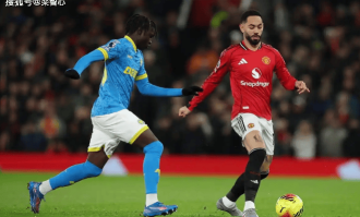 1-1曼联＋终结联赛11连败＋19轮过后依然难求一胜＋深陷泥潭！