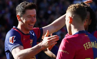 西甲！2-1爆冷！亚马尔失点，贝尔特兰争议绝杀！巴萨不敌赫罗纳