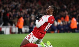 埃泽帽子戏法大战奥利塞独造五球，水晶宫双星欧冠再度交锋