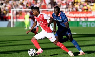 22岁巴萨前锋法蒂在法甲联赛中表现抢眼，率队2场不败