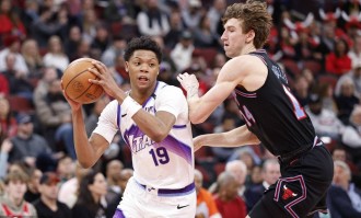 武切维奇35+7+5森萨博空砍43+5 公牛险胜爵士