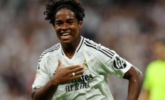 官宣加盟！皇马新大罗亮相法甲赛场，传射俱佳天赋爆发，剑指2026世界杯