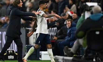 克里斯蒂安·罗梅罗因红牌遭英足总指控，热刺队长面临停赛