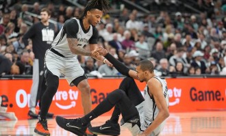 文班亚马16+11卡斯尔40+12+12 马刺胜独行侠