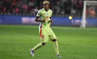 拉米内·亚马尔：从球场到主席台的双重人生