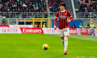 20岁新星爆火引关注：阿森纳安排球探造访AC米兰，阿莱格里不放人