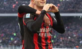 美队破门，夏季新援梅开二度，AC米兰主场3-0大胜维罗纳，暂居意甲榜首