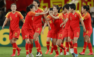 正式换帅，女足名帅上任，42岁，葡萄牙，成绩出色，王霜期待