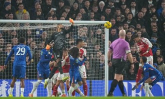 四线争冠？首回合客胜蓝军却难言开心，阿尔特塔该做出取舍决断了