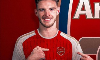 1.05亿还卖亏了？阿森纳第一后腰撑起夺冠希望，他该是英格兰队长