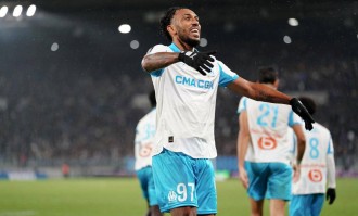 36岁奥巴梅杨1球2助，格林伍德1球，法甲第3队横扫欧冠4冠王