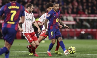 西甲-丢掉榜首！亚马尔失点+失单刀 巴萨1-2遭赫罗纳绝杀