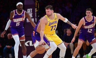 东契奇38+11詹姆斯10分 湖人负太阳7连胜被终结