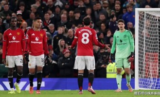 4-4惊魂！2.3亿豪阵难掩曼联4大顽疾，阿莫林的战术革命走向末路？