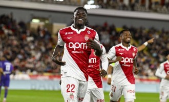 1-0，26岁萨利苏一剑封喉，率队3轮不败，升至法甲第3+差榜首3分