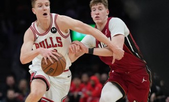 多森姆29+8+9拉尔森22分 残阵公牛复仇热火