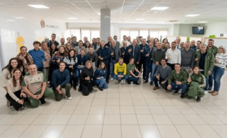 比利亚雷亚尔圣诞祝酒会：总结过往，剑指欧冠与热门球员新征程