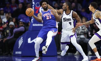 施罗德27分马克西40分 国王不敌76人7连败