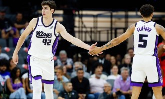 30天30队国王：拆队前最后的平静 小萨拉文前途难料？