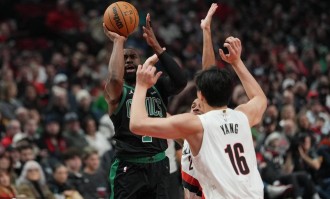 杨瀚森3分4板克林根18+18 开拓者擒绿军止三连败