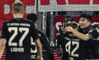 一场3-1逆转，孔帕尼书写历史，缔造德甲新传奇，冠军悬念几乎消散