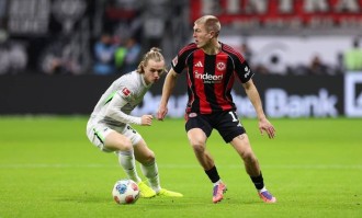 1-1，德甲第6逼平德甲第15，32岁切尔西旧将读秒绝平救主