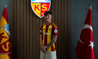 曼联官宣冬窗离队第一人！新帝星已确定留下，两人将争取压哨转会