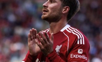 伤病+战术失衡！利物浦中场混乱，斯洛特调整战术迫在眉睫