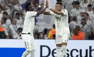 【西甲最新战报】姆巴佩和维尼修斯各入2球，皇马超越巴萨登顶积分榜