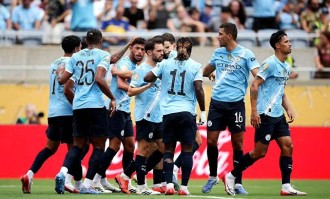 世俱杯三连胜，5-2！两场狂飙11球，曼城夺头名，意甲豪门遭碾压