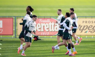 库普梅纳斯：新角色的多面手，如何在尤文图斯崭露头角？