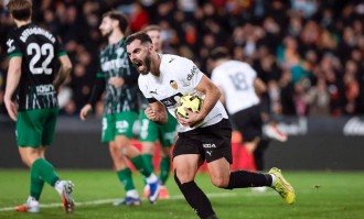 西甲最新积分榜全解析：瓦伦西亚战平比利亚雷亚尔全取三分