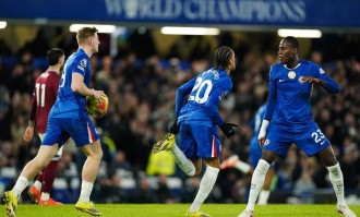 英超积分榜：阿森纳先赛7分领跑 切尔西重返前四