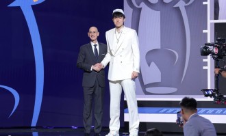 开拓者16顺位选中杨瀚森 第九位被选中的中国球员