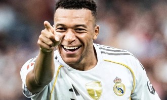 凌晨四点，欧冠好戏上演！穆帅第七次大战皇马，姆巴佩冲击40球