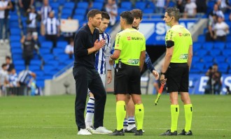 里程碑！琼阿梅尼西甲出战100场，老佛爷为其颁发纪念球衣