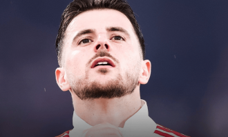 芒特拒绝离开曼联，愿拿25万周薪打替补！与利马一起复出助战维拉