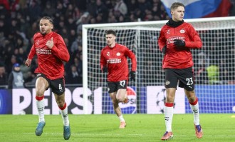 拜仁慕尼黑的穆西亚拉成为历史上最年轻的球员，取得100场德甲胜利