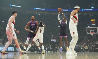 爱德华兹34分麦丹29分 森林狼险胜开拓者