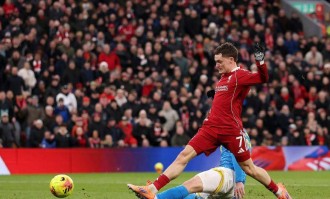 埃基蒂克4战狂造6球，亿元先生处子球，利物浦2-1狼队升英超第四