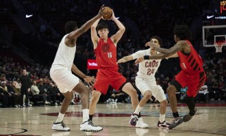 开拓者已经加入字母哥争夺 杨瀚森生涯会受此影响吗？