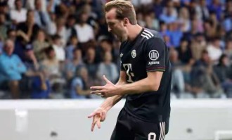 足坛炸了！切尔西1.35亿转会费强挖维尼修斯，皇马7号离队倒计时？