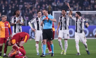 4场3红！尤文遭遇“黑色二月份” 杯赛全出局+争四不妙