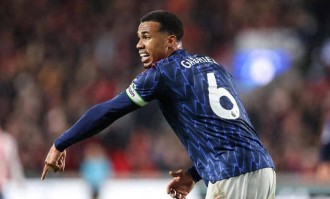 英超阿森纳遇阻四连胜终结，西甲豪门巴萨惨遭重创，冠军争夺悬念陡增