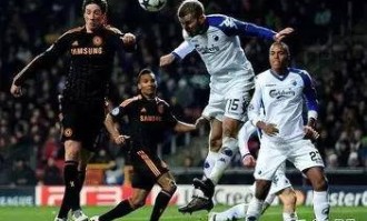 陶瓷球场生死判罚！比利亚雷亚尔死磕哥本哈根，出线权终极博弈