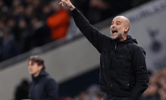 瓜迪奥拉不敢相信：连丢2球，曼城争冠难了，阿森纳双喜临门