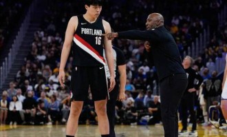 曝开拓者主帅比卢普斯因涉嫌非法赌博被FBI逮捕