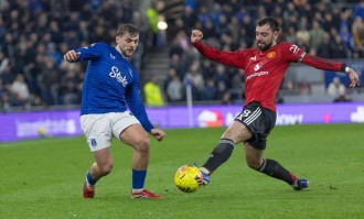 B费庆祝，谢什科秒回：曼联逆转水晶宫，红魔信念再现！