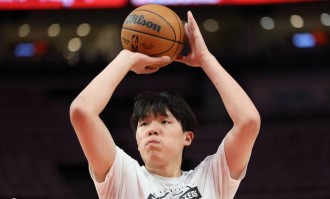 杨瀚森2分1板爱德华兹41分 开拓者遭森林狼逆转